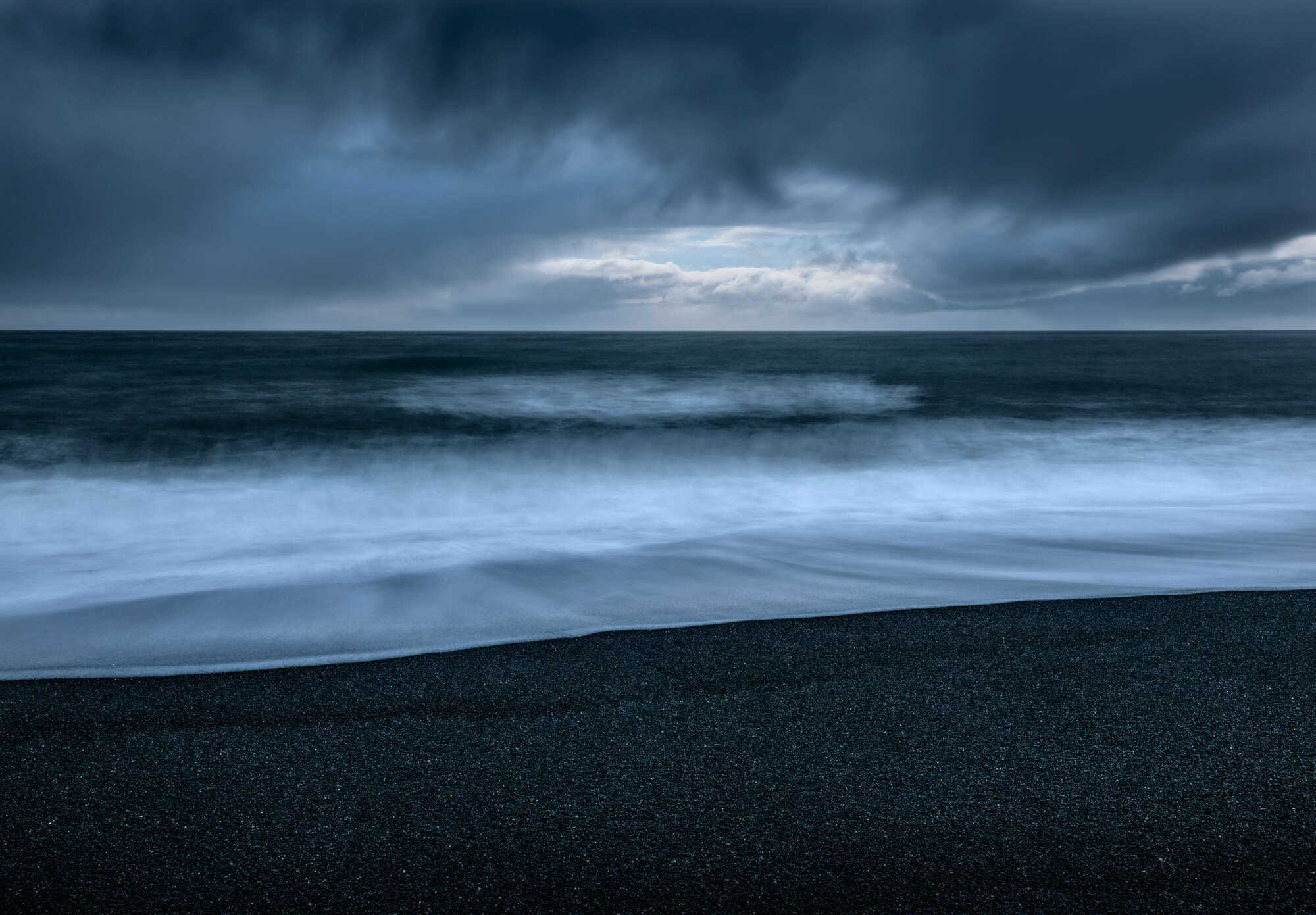 Wave Study Hofn Iceland by Paul Gallagher aspect2i