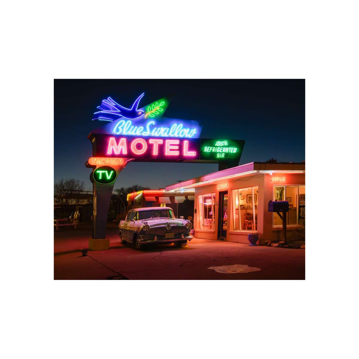 Route 66 - Blue Swallow Hotel